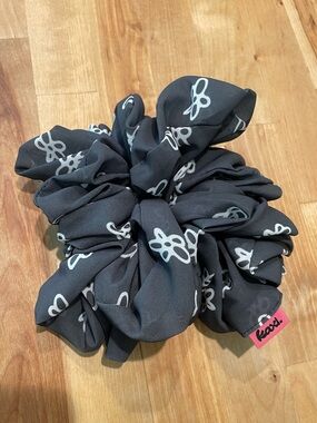Kaxi Jumbo DBE Scrunchie